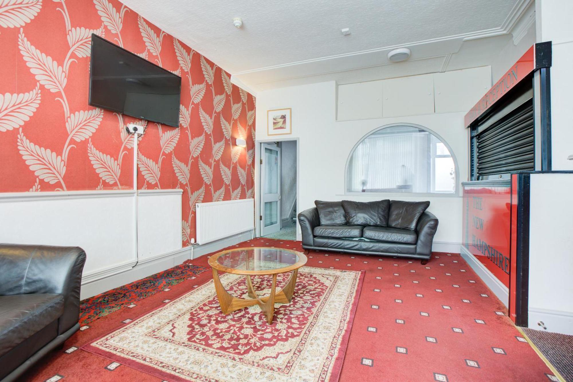 The Sandringham Court Hotel & Apartment Welcoming Large And Small Groups For 15 Years Blackpool Eksteriør billede