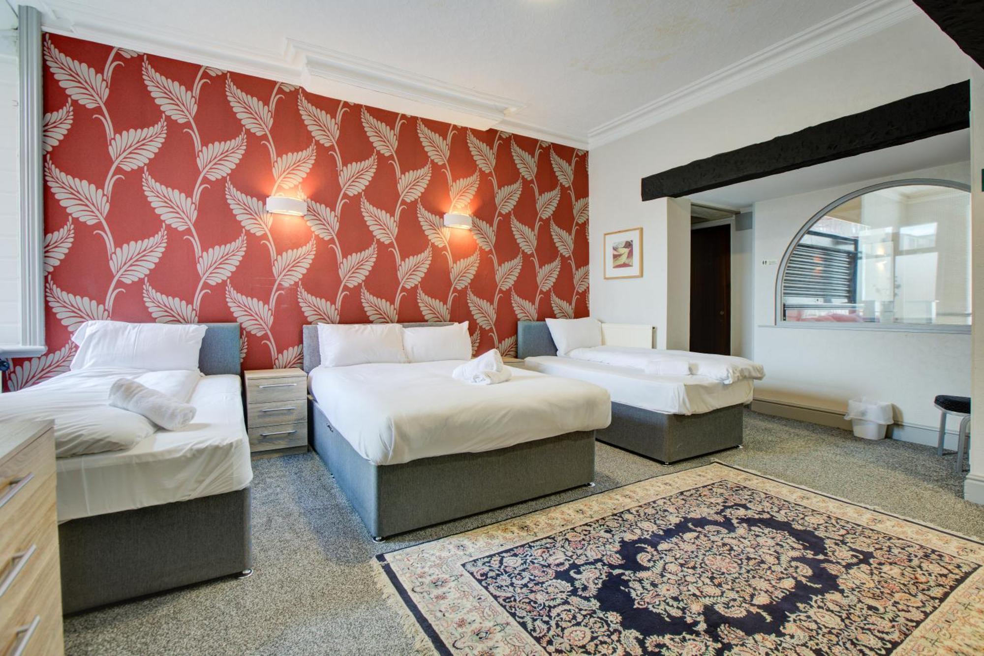 The Sandringham Court Hotel & Apartment Welcoming Large And Small Groups For 15 Years Blackpool Eksteriør billede